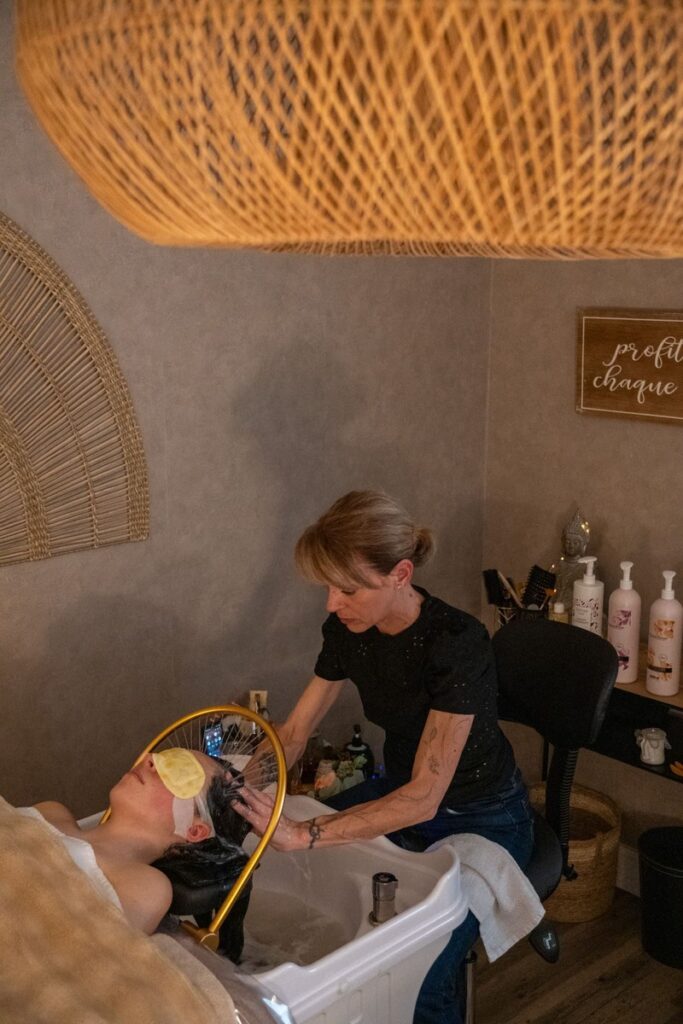 Le head spa holistique à Univ'hair Spa à Panazol à quelques minutes de Limoges