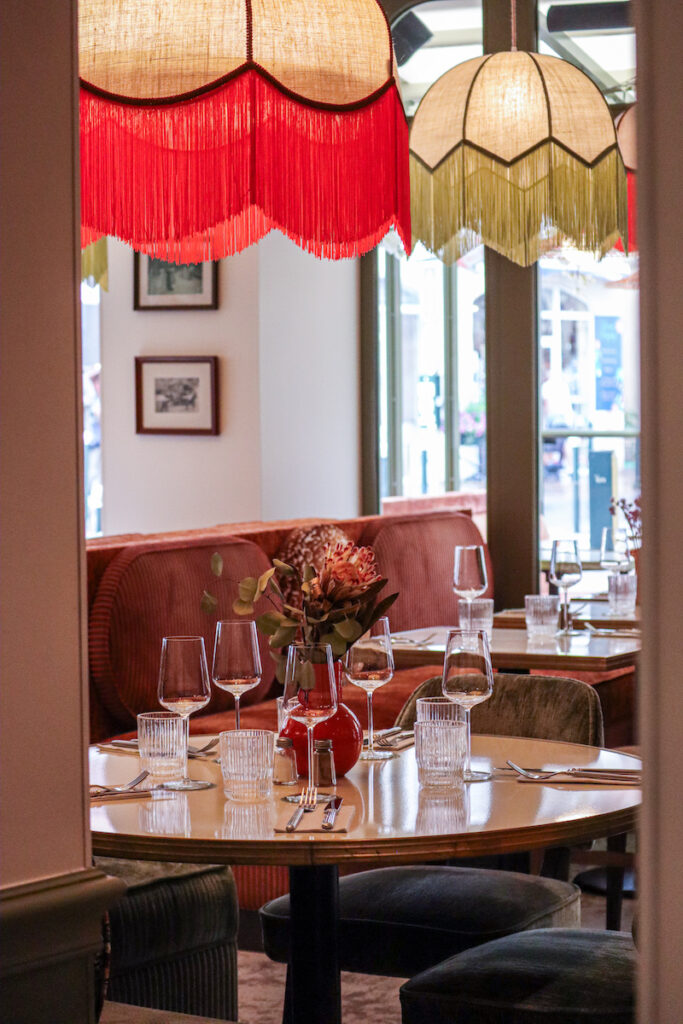 L'intérieur d'Henriette à Cabourg