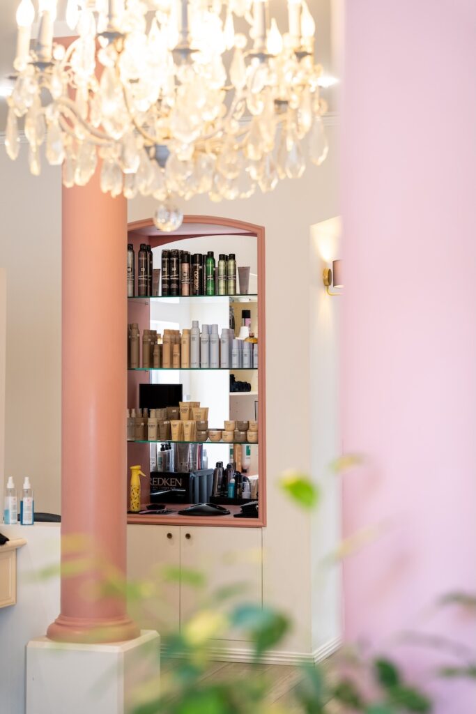 Différents produits utilisés chez La Coiffeuse, à Saint-Malo