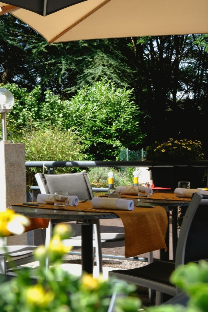 Table en terrasse à La Maison d'a Cote à Besançon