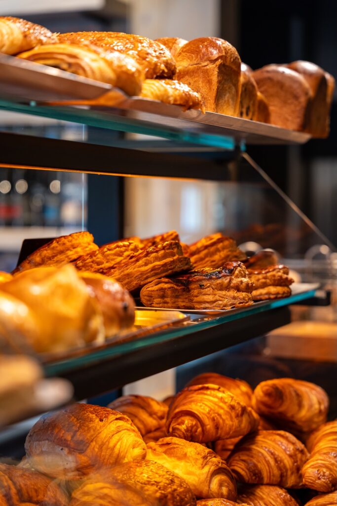 Des viennoiseries vendues par La Maison du Pain, à Saint-Malo