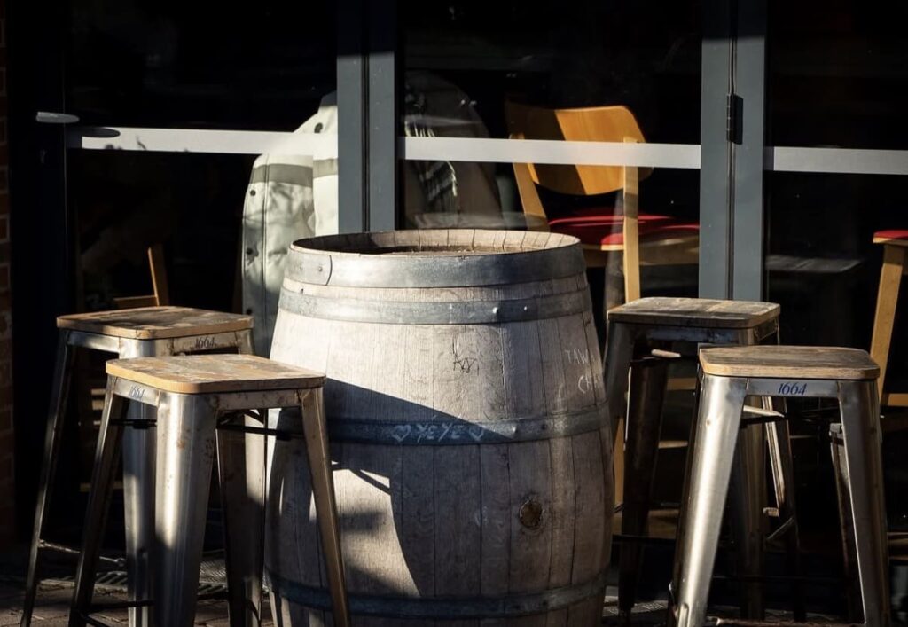 mange debout la pergola toulouse