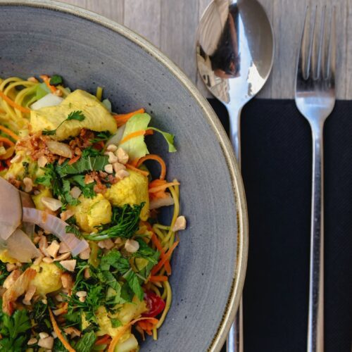 Plat bol poulet chez Le Petit Atelier à Besançon