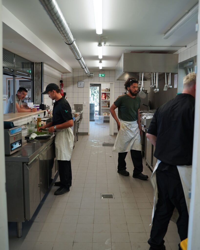 La cuisine du restaurant Le Resto d'en Batz à l'Île de Batz