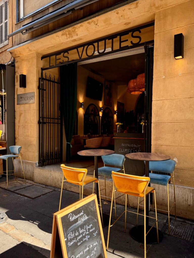 Devanture de chez Les Voûtes