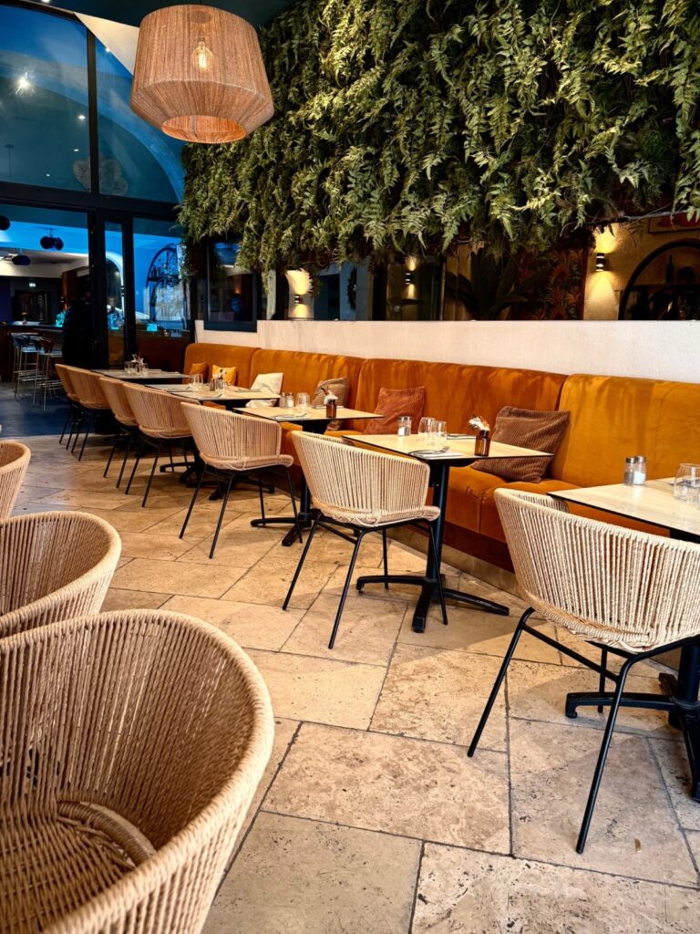 Terrasse intérieure de chez Les Voûtes