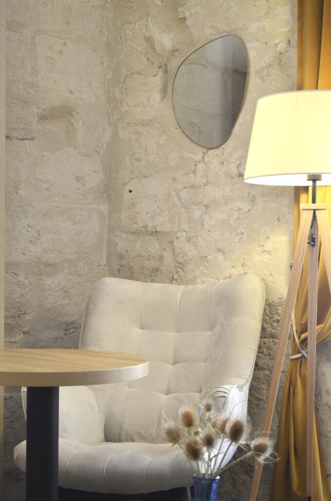 Le salon du restaurant l'Heure Bleue