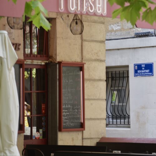 L'extérieur du restaurant L'Offset à Avignon