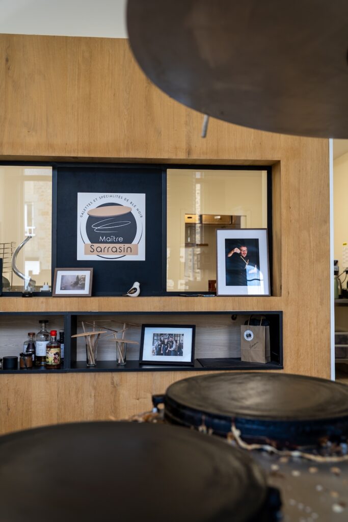 Les billigs pour la préparation des galettes chez Maître Sarrasin à Saint-Malo