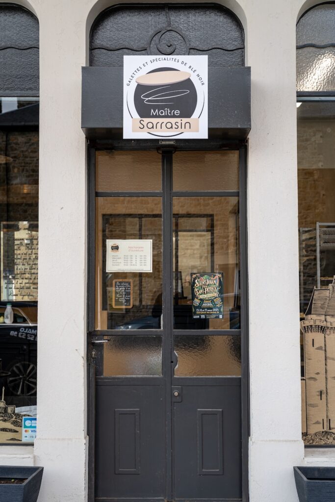 La devanture du magasin Maître Sarrasin, à Saint-Malo