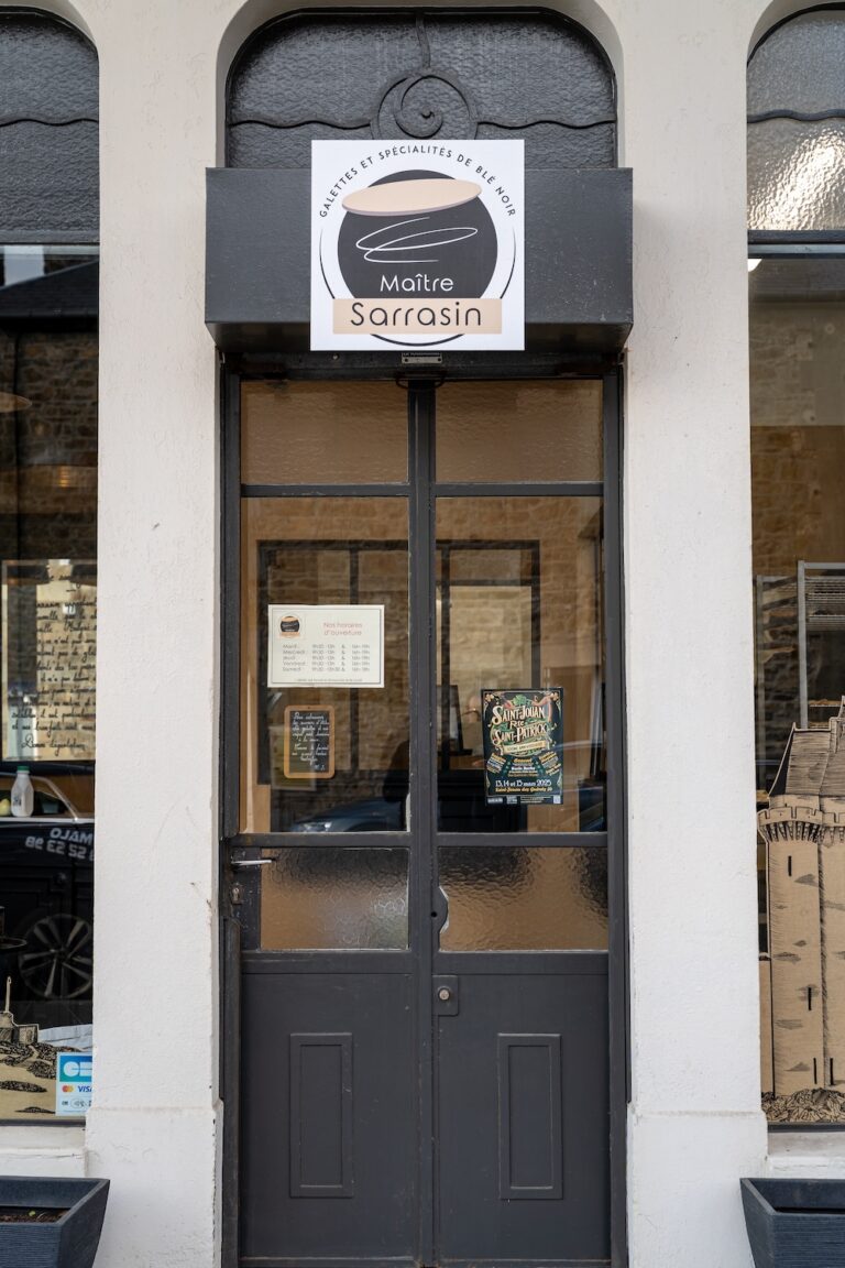 La devanture du magasin Maître Sarrasin, à Saint-Malo