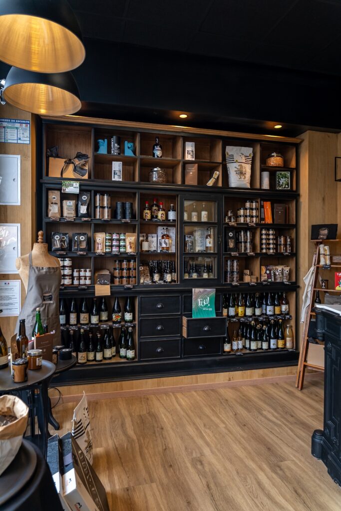 La partie épicerie de Maître Sarrasin, à Saint-Malo