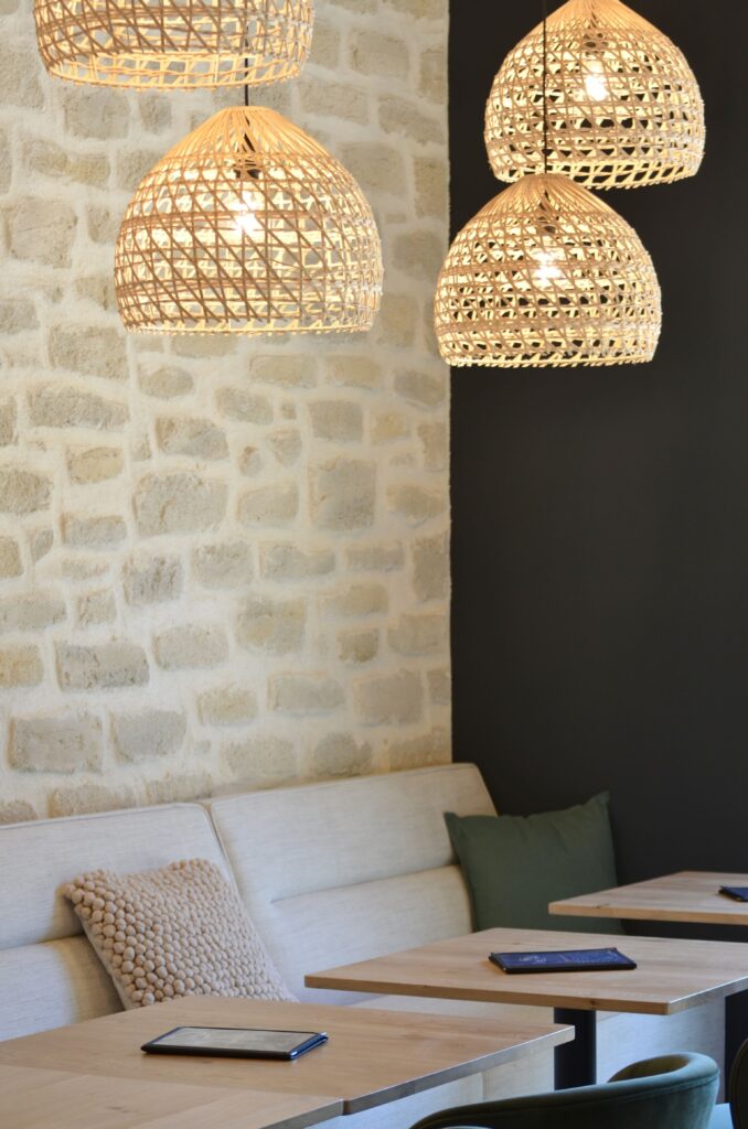 L'intérieur du restaurant Le Mas de L'Échason