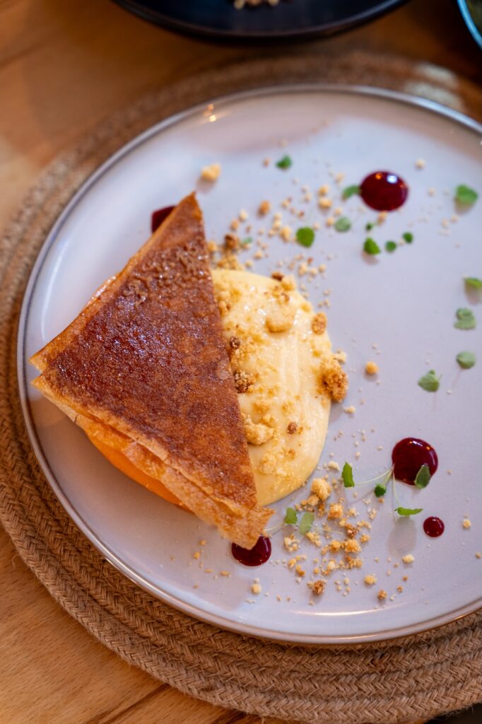 Dessert léger melon et crème d’amandes à Deux Degrés Ouest à Saint-Malo.