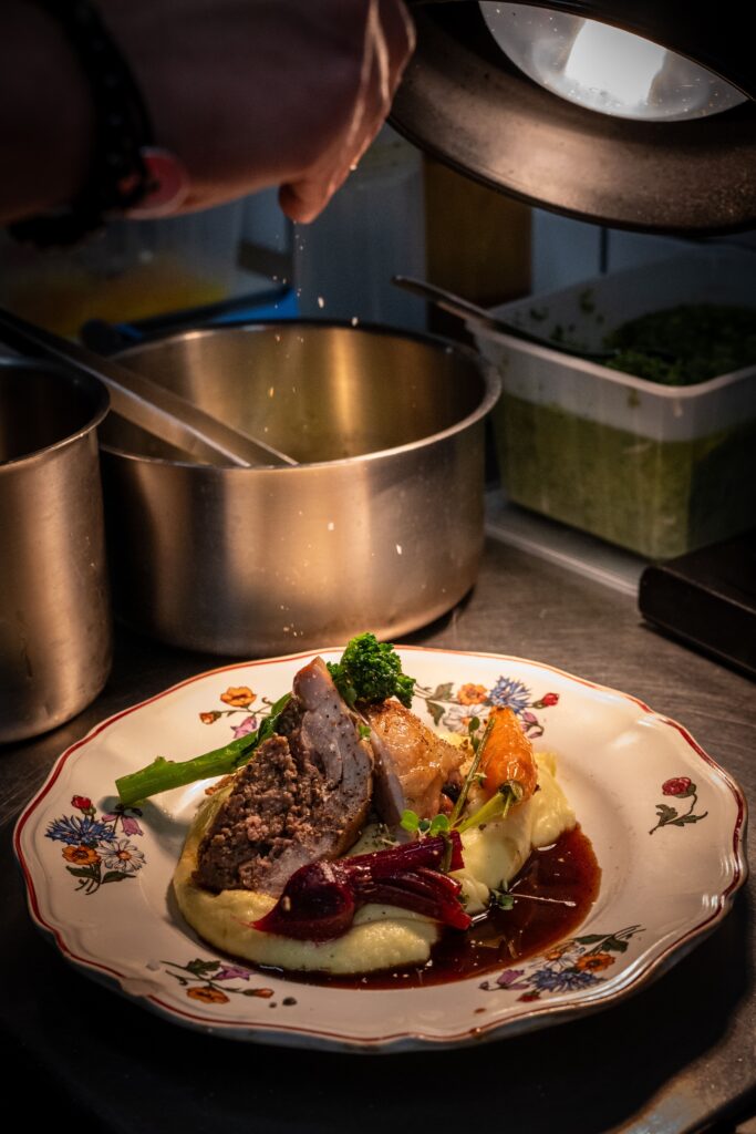 Dressage des plats de chez Monsieur Louis