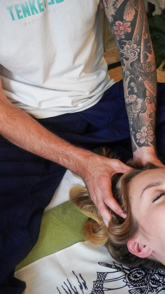 Le massage cranien de Morgan Spoetler Massage à Caen