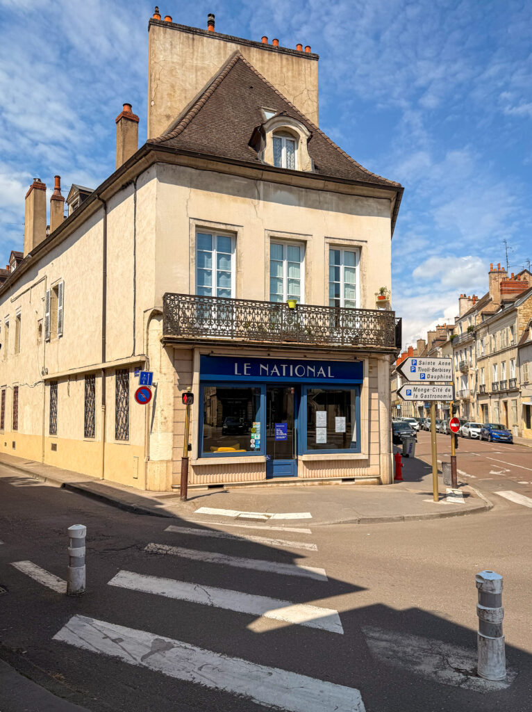 Facade du National à Dijon