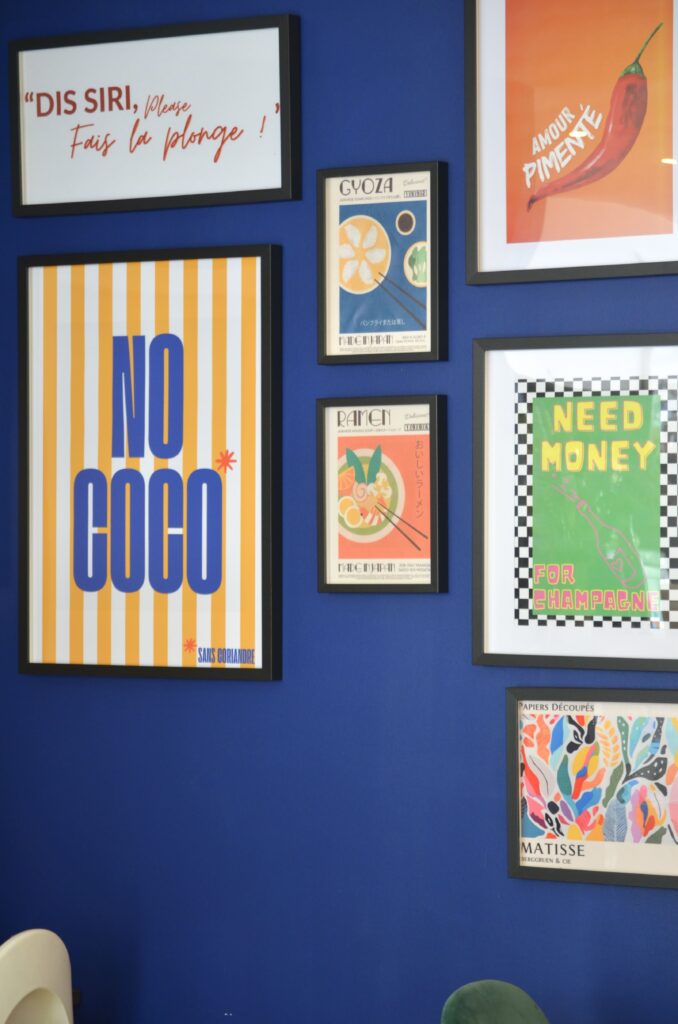 La déco ultra coloré et home made du restaurant Oiseau à Avignon