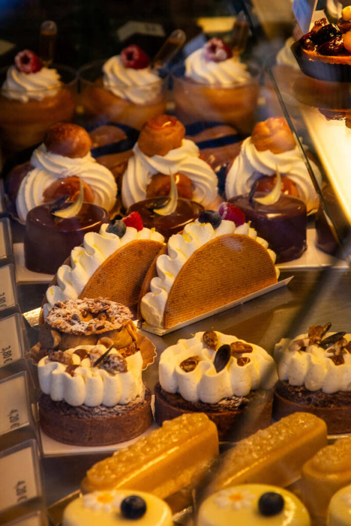 Les pâtisseries u cheescake de la pâtisserie Choubeurrepommes à Eymoutiers