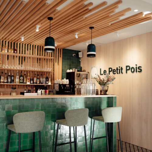 Le bar du restaurant Le Petit Pois à Bollène
