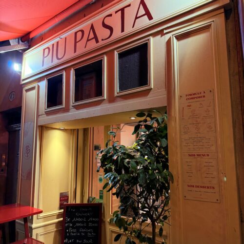 Devanture de chez Piu Pasta
