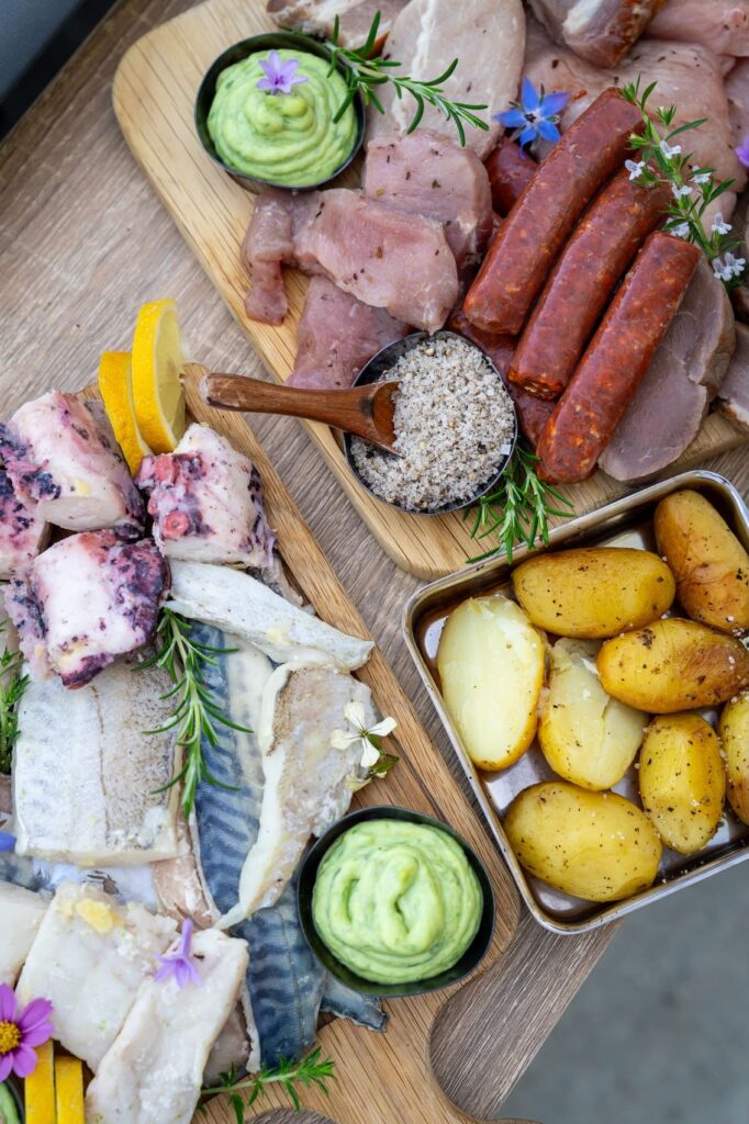 Planches gourmandes terre et mer aux Terrasses du Prieuré à Dinard.