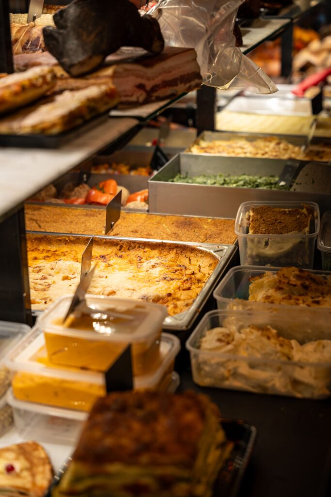 Gratin, hachis parmentier et tomates farcies faits maison chez Maison Painchaud à Dinard.