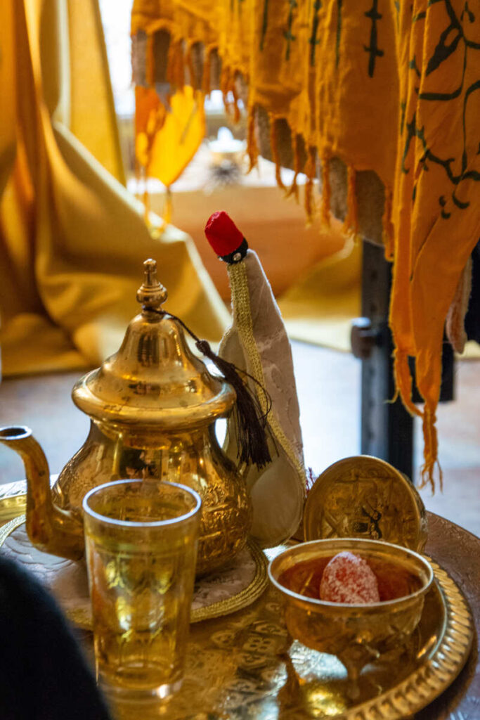 Le thé marocain à Aliette beauté et Em'massages à Panazol