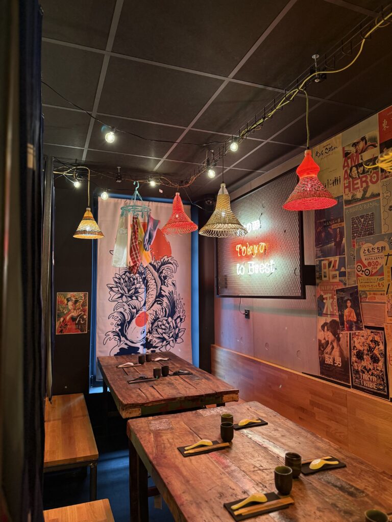 La salle du restaurant Ryoshi à Brest