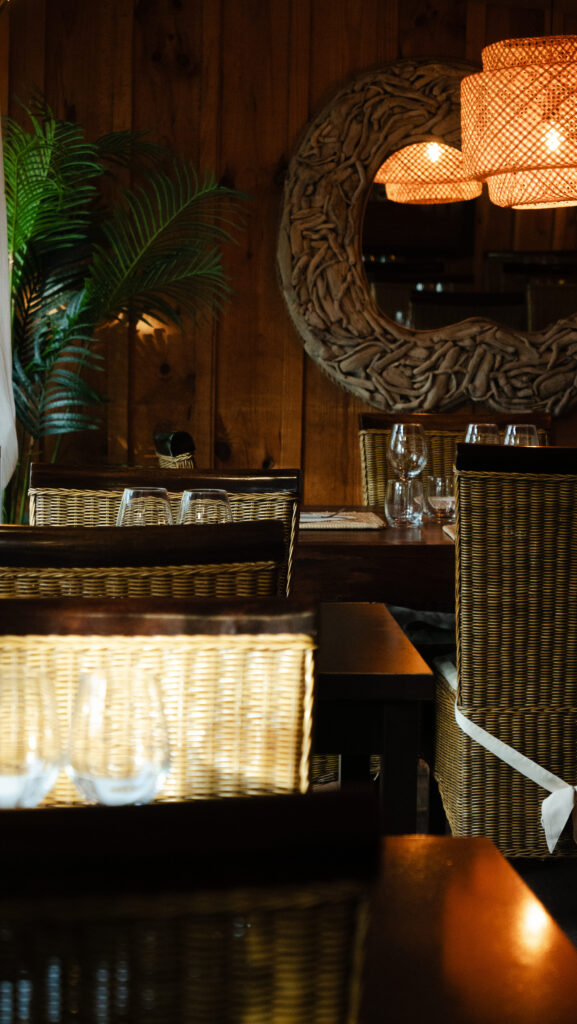 Salle du restaurant Le Cabanon à La Teste-de-Buch.