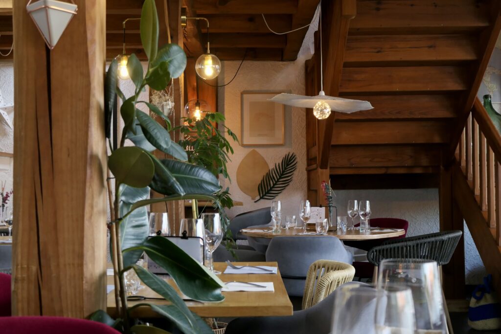 Salle du restaurant italien Vitelli à Gujan-Mestras.