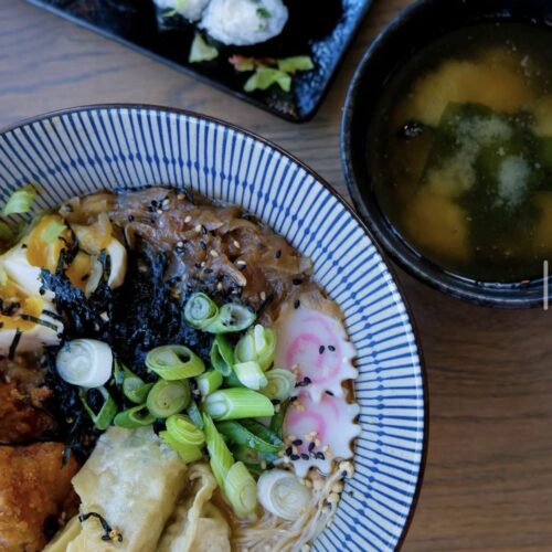 Plats ramen et sushis de chez Samouraï Sushis à Besançon