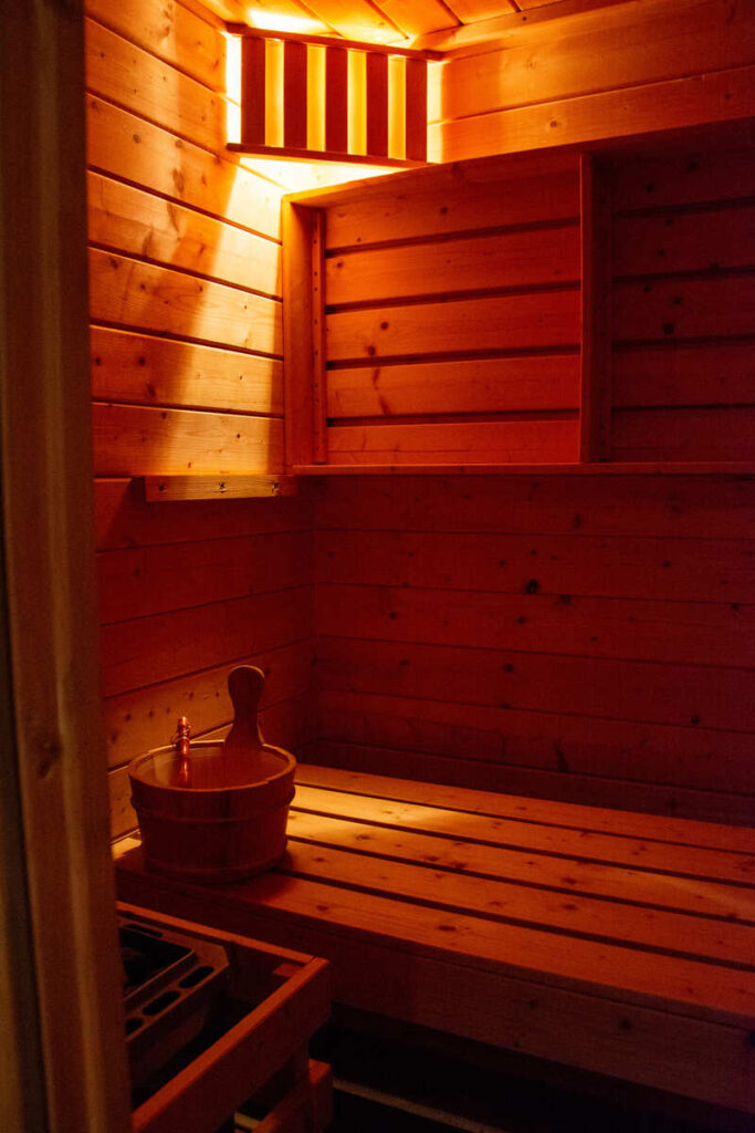 Le sauna du gîte Le Spa du Moulin à Saint-Junien à 20 minutes de Limoges