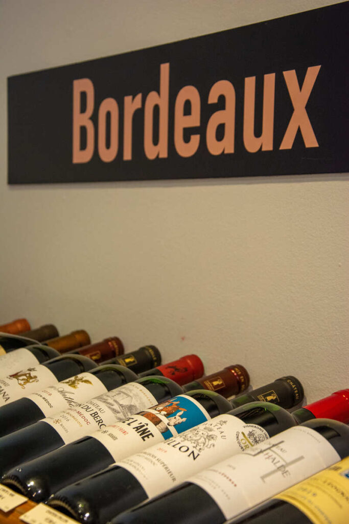 Les vins de Bordeaux de la cave à vin Chai Banban en face des halles centralles de Limoges