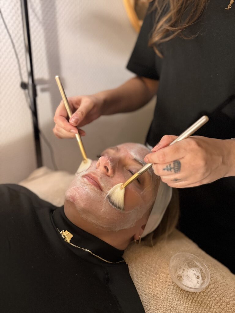 Soin visage chez Soleil Beige à Dijon