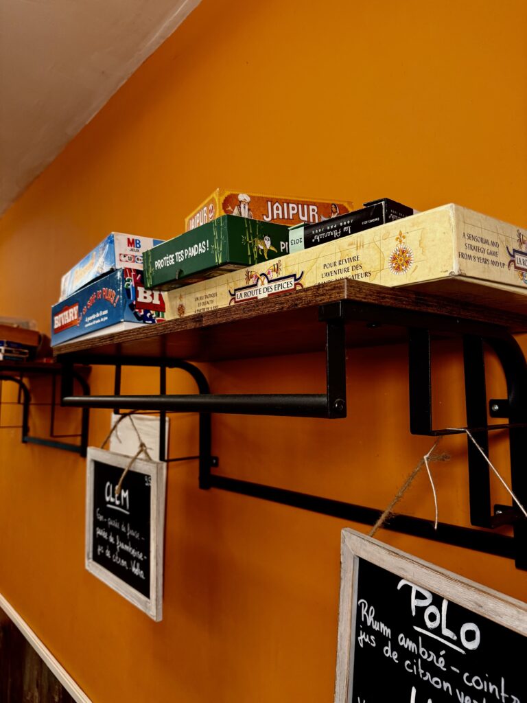 Etagère de jeux chez Sweet Panda