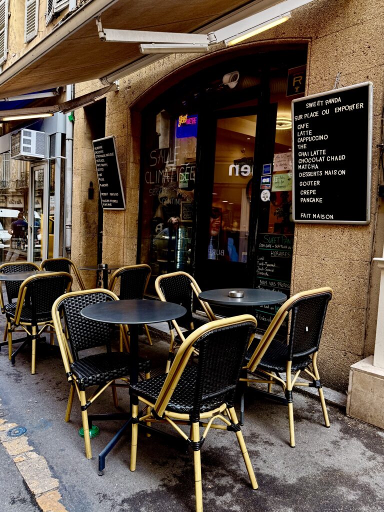Terrasse extérieure de chez Sweet Panda