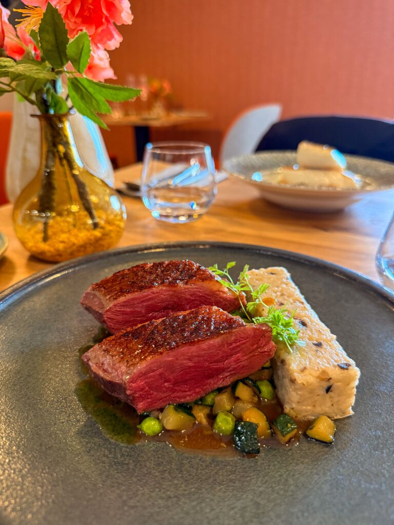 Plat de la Table d'Eole à Brochon