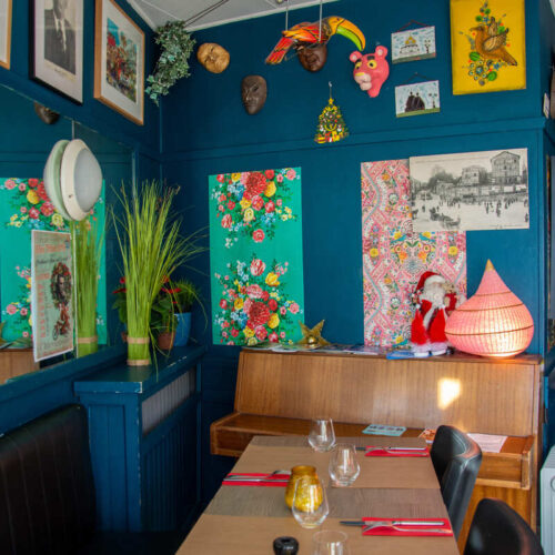 La décoration colorée du restaurant L'Internationale à Limoges