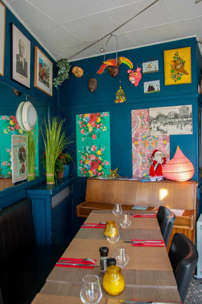 La décoration colorée du restaurant L'Internationale à Limoges
