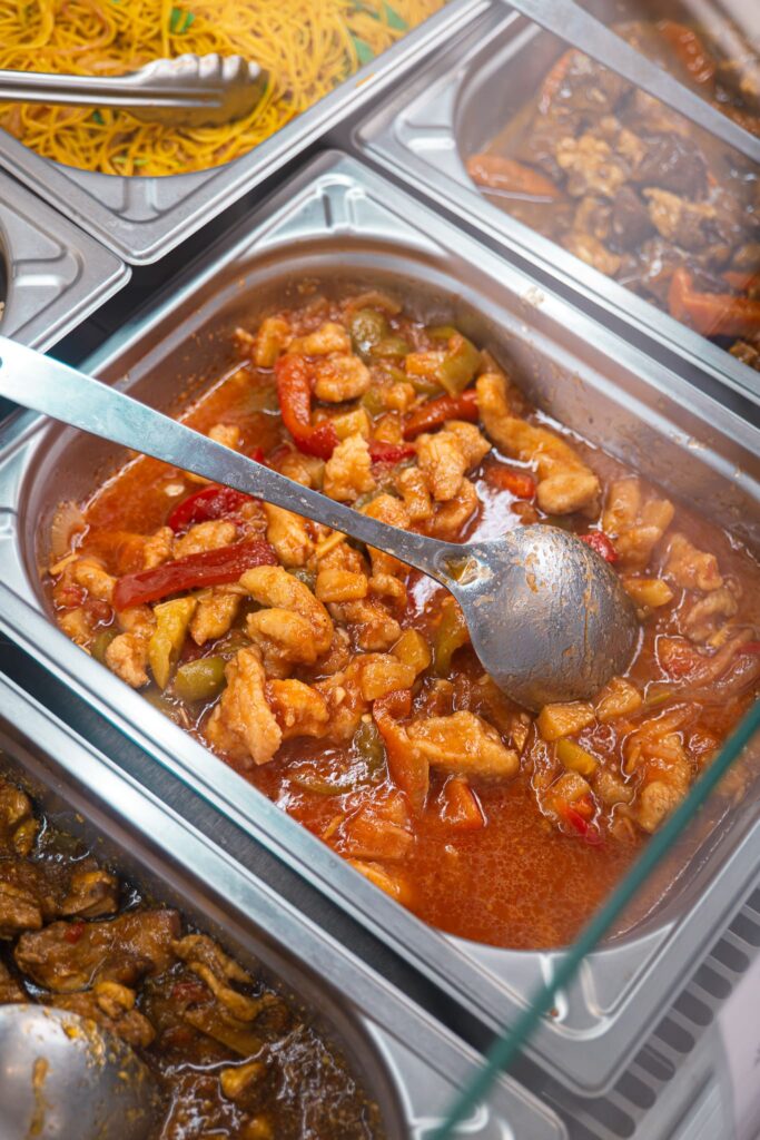 Un plat de poulet à Chez Minh à Angers