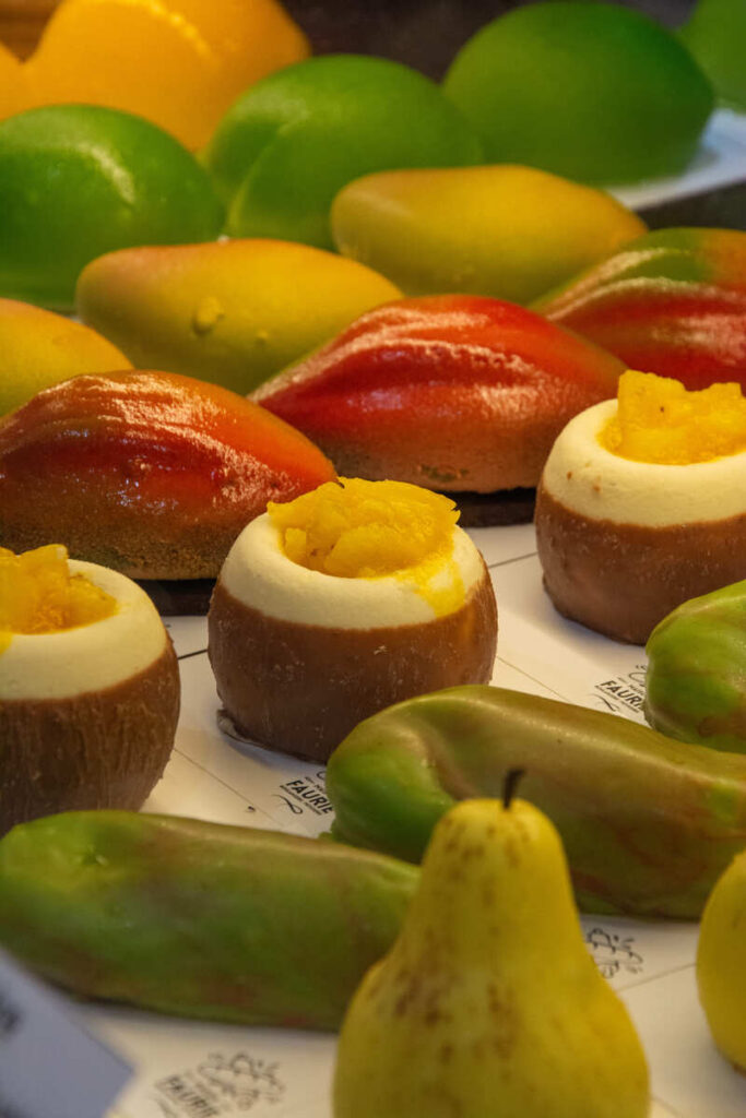 Les trompes l'oeil en noix de coco et en cabosse de la Maison Faurie à Bessines Sur Gartempe à 30 minutes de Limoges