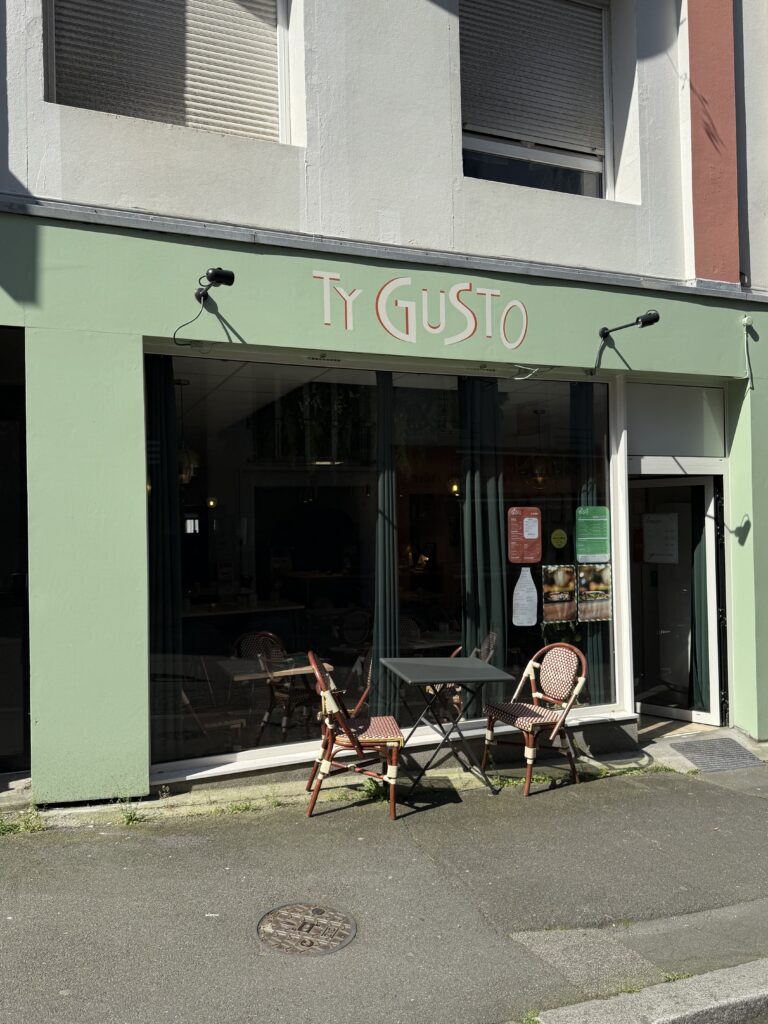 La devanture du restaurant Ty Gusto à Brest