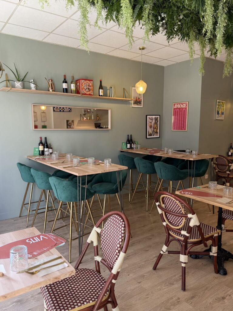 La salle du restaurant Ty Juste à Brest.