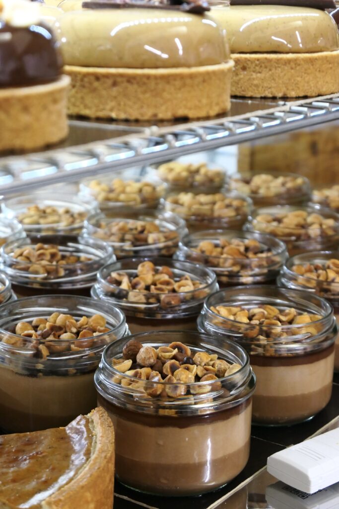 Pots individuels chocolat-noisette de la pâtisserie Benjamin à La Teste-de-Buch.