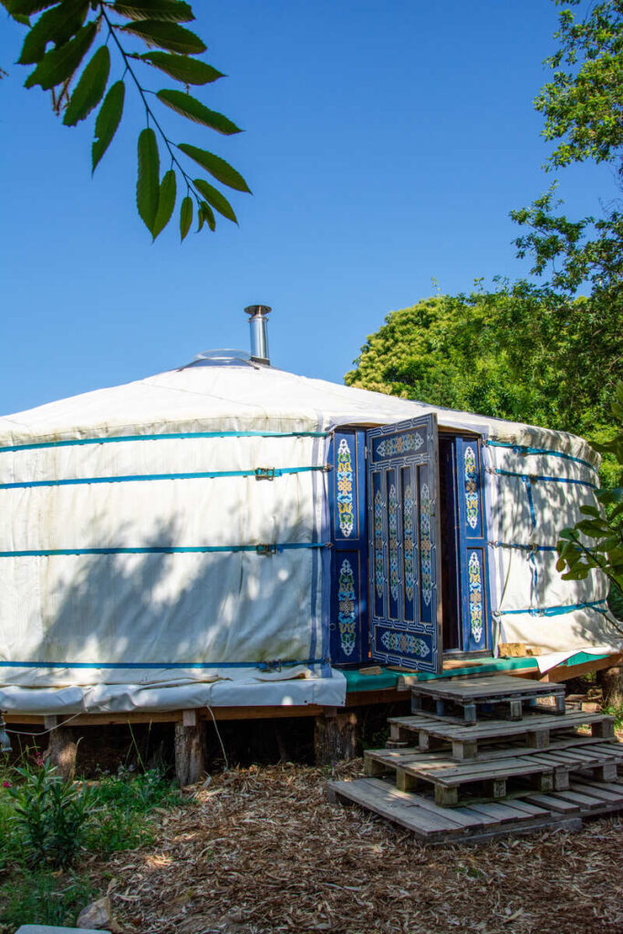 La yourte Mongole de La Ferme de la Goursaline, à 45 minutes de Limoges