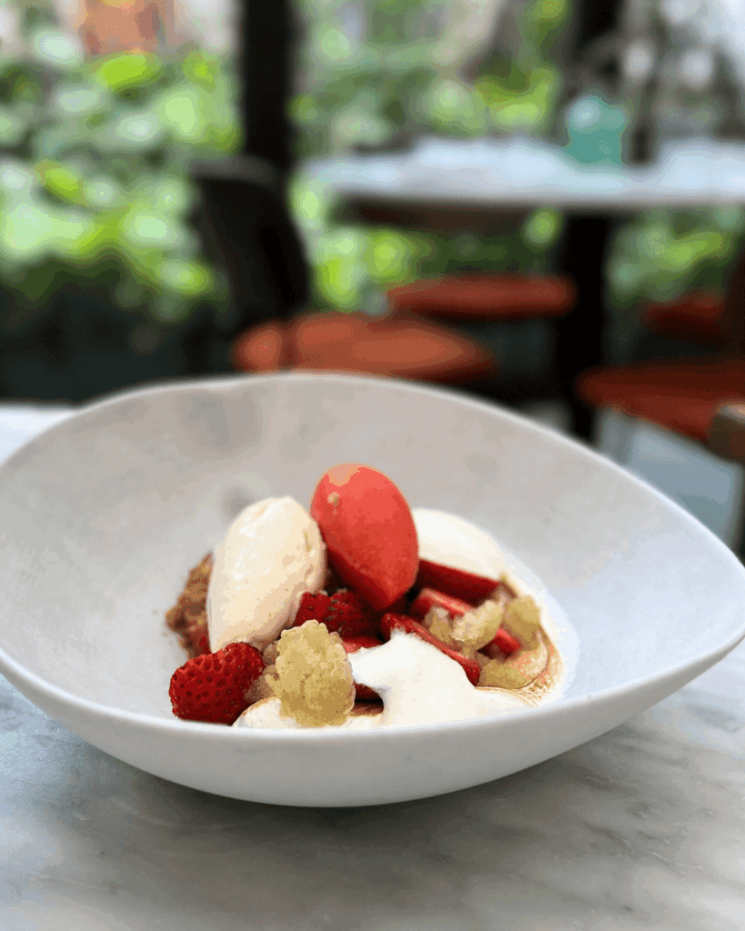 Un dessert aux fraises de Basa