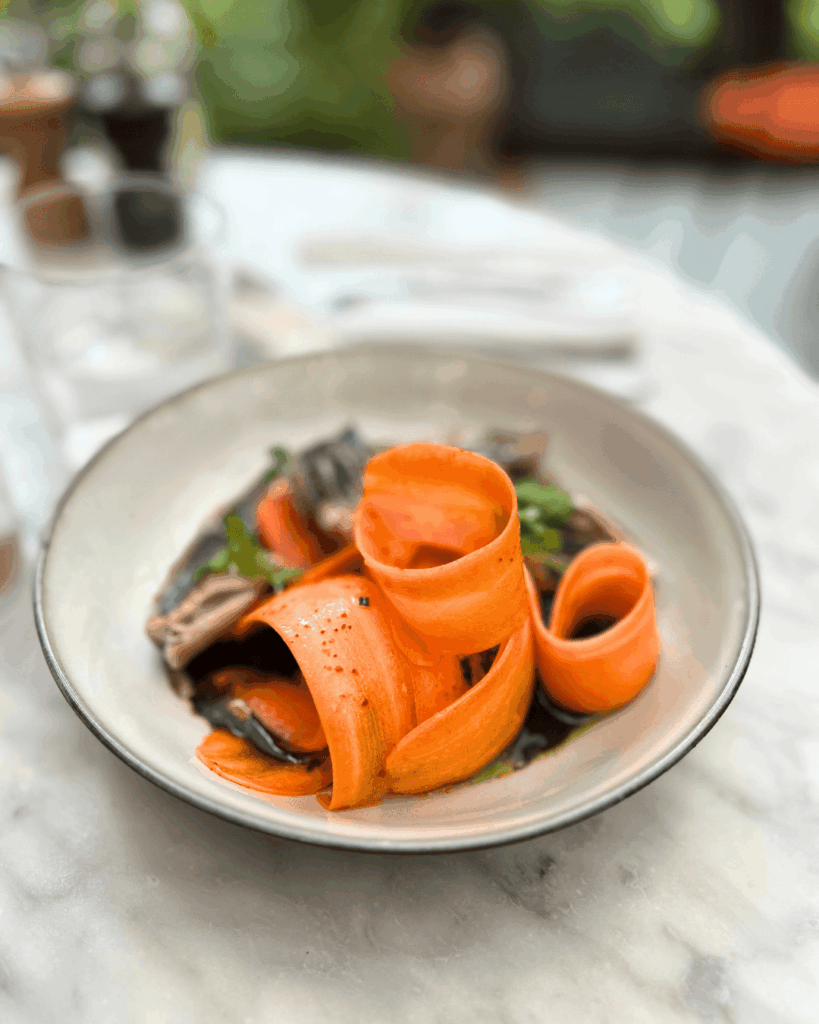 Un plat à la carotte de Basa