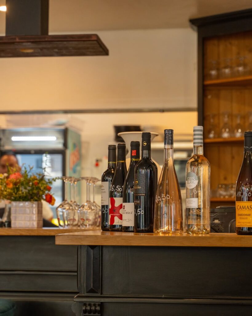 La comptoir de Côté Place à Leucate