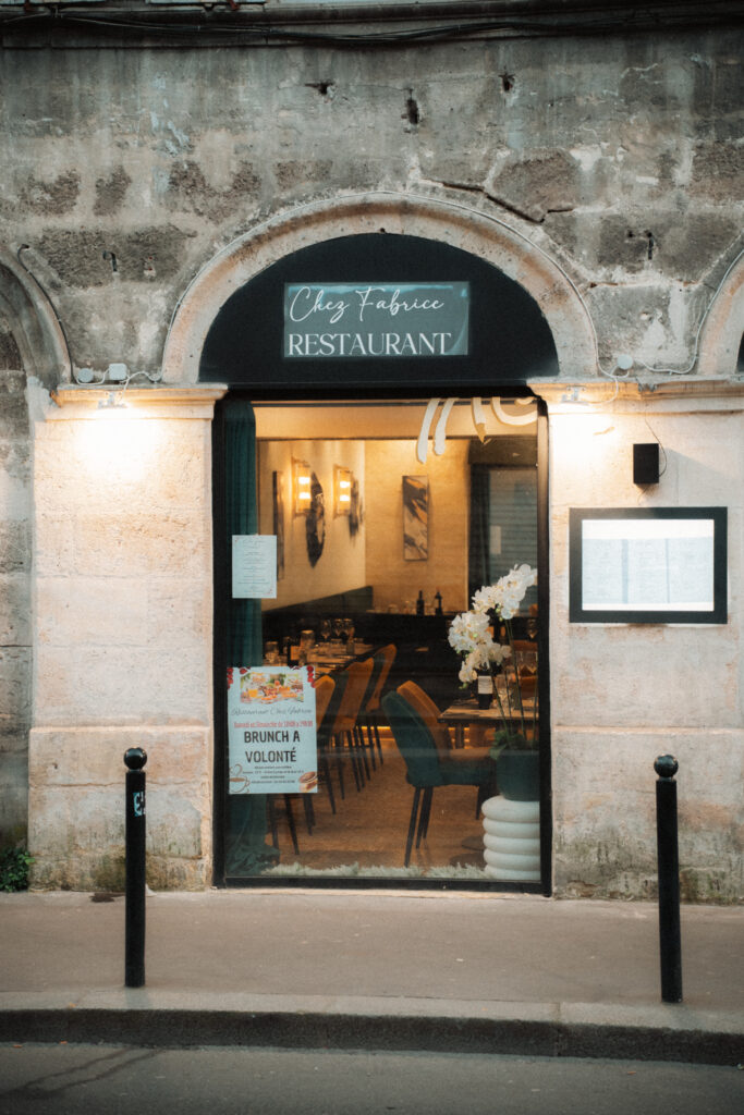 La façade du restaurant Chez Fabrice, à Bordeaux